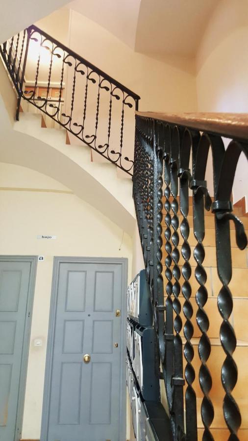 Apartamento Autentico Y Centrico Madrid Kültér fotó